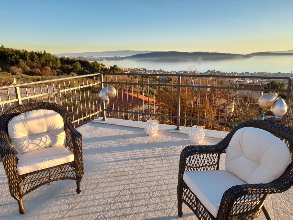 The View Split. Highlight With Roof-Top-Terrace And Pool Kastela Bagian luar foto