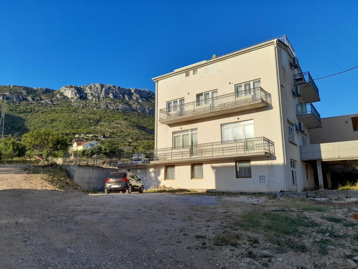 The View Split. Highlight With Roof-Top-Terrace And Pool Kastela Bagian luar foto