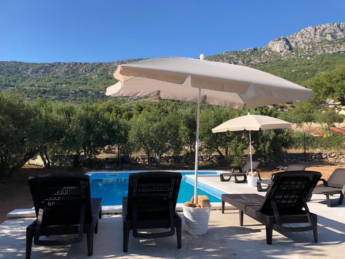 The View Split. Highlight With Roof-Top-Terrace And Pool Kastela Bagian luar foto