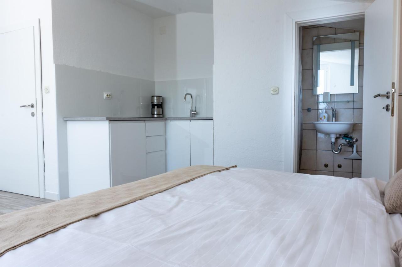 The View Split. Highlight With Roof-Top-Terrace And Pool Kastela Bagian luar foto